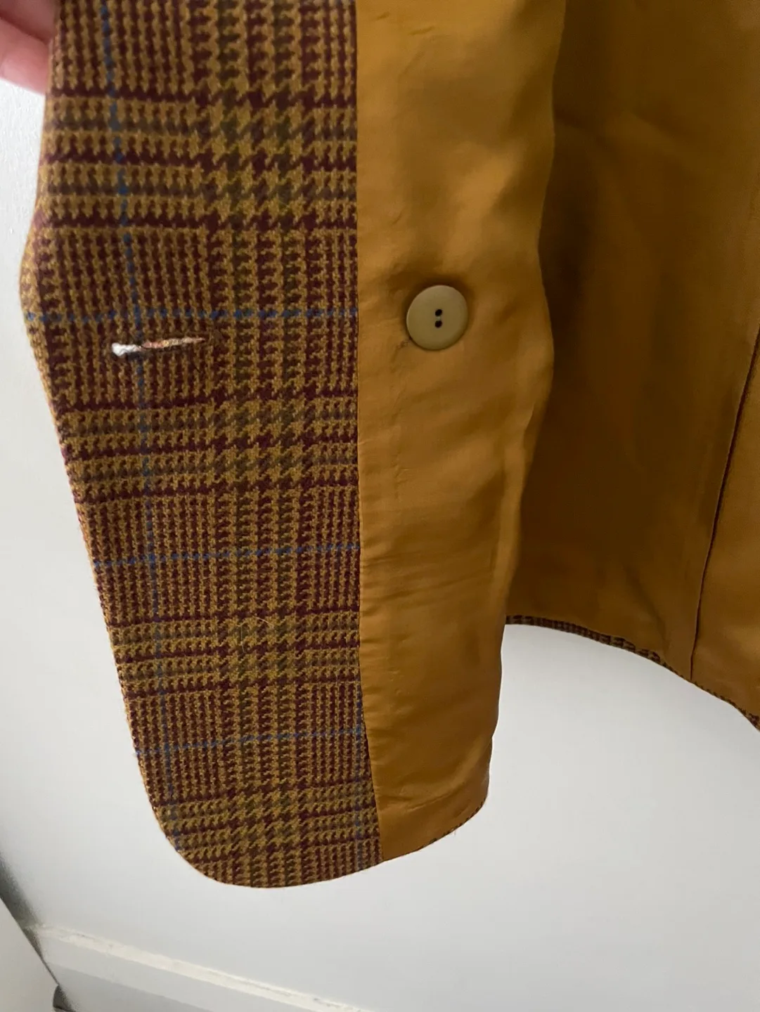 Brown Plaid Blazer image indicator(5)
