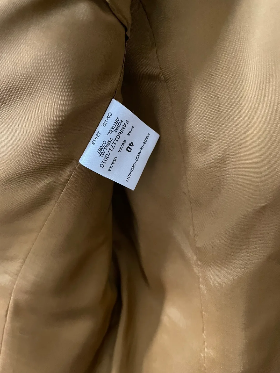 Brown Plaid Blazer image indicator(8)