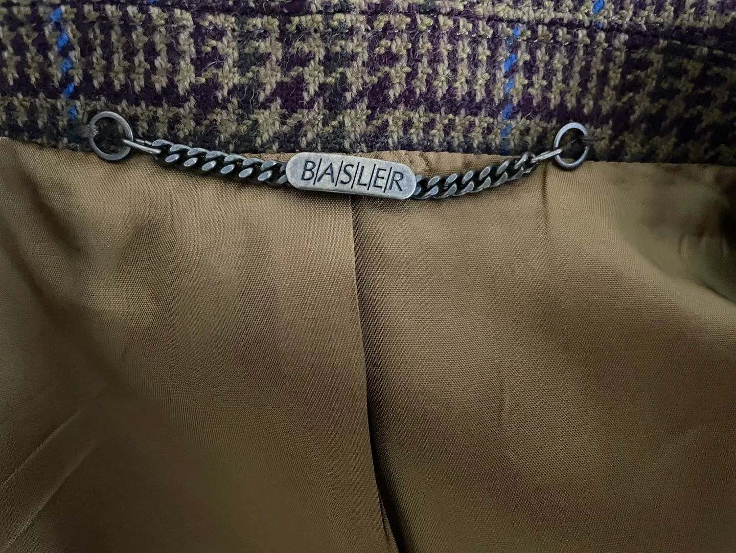 Brown Plaid Blazer image indicator(4)