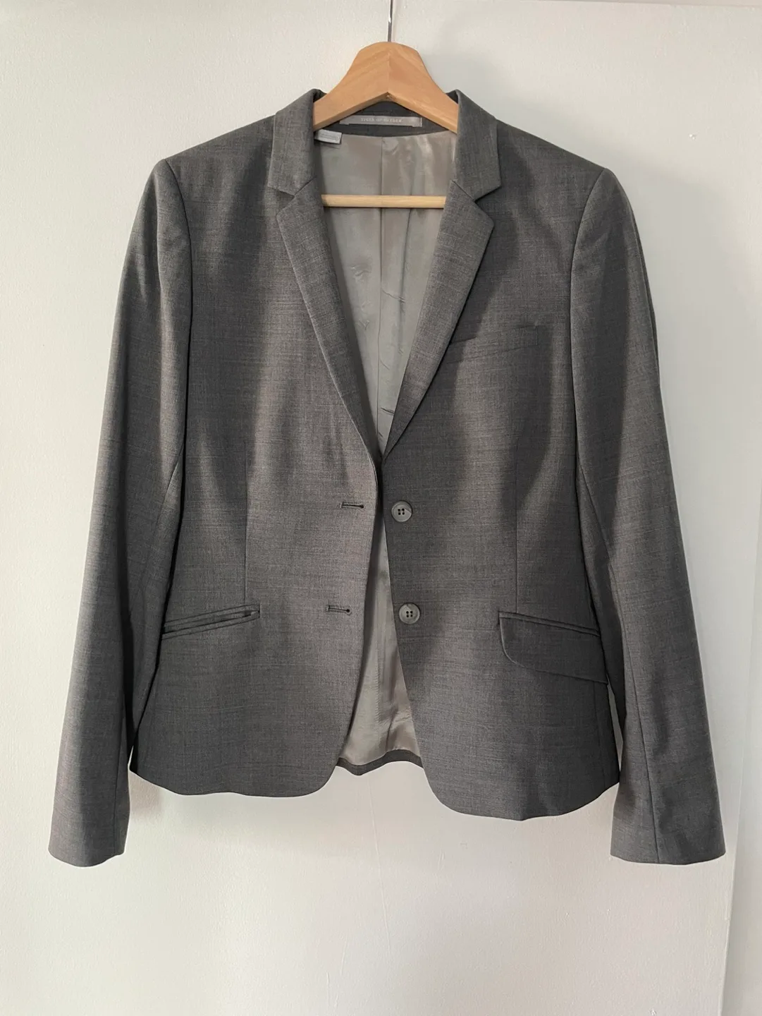 Tiger of Sweden Grey Blazer image indicator(3)