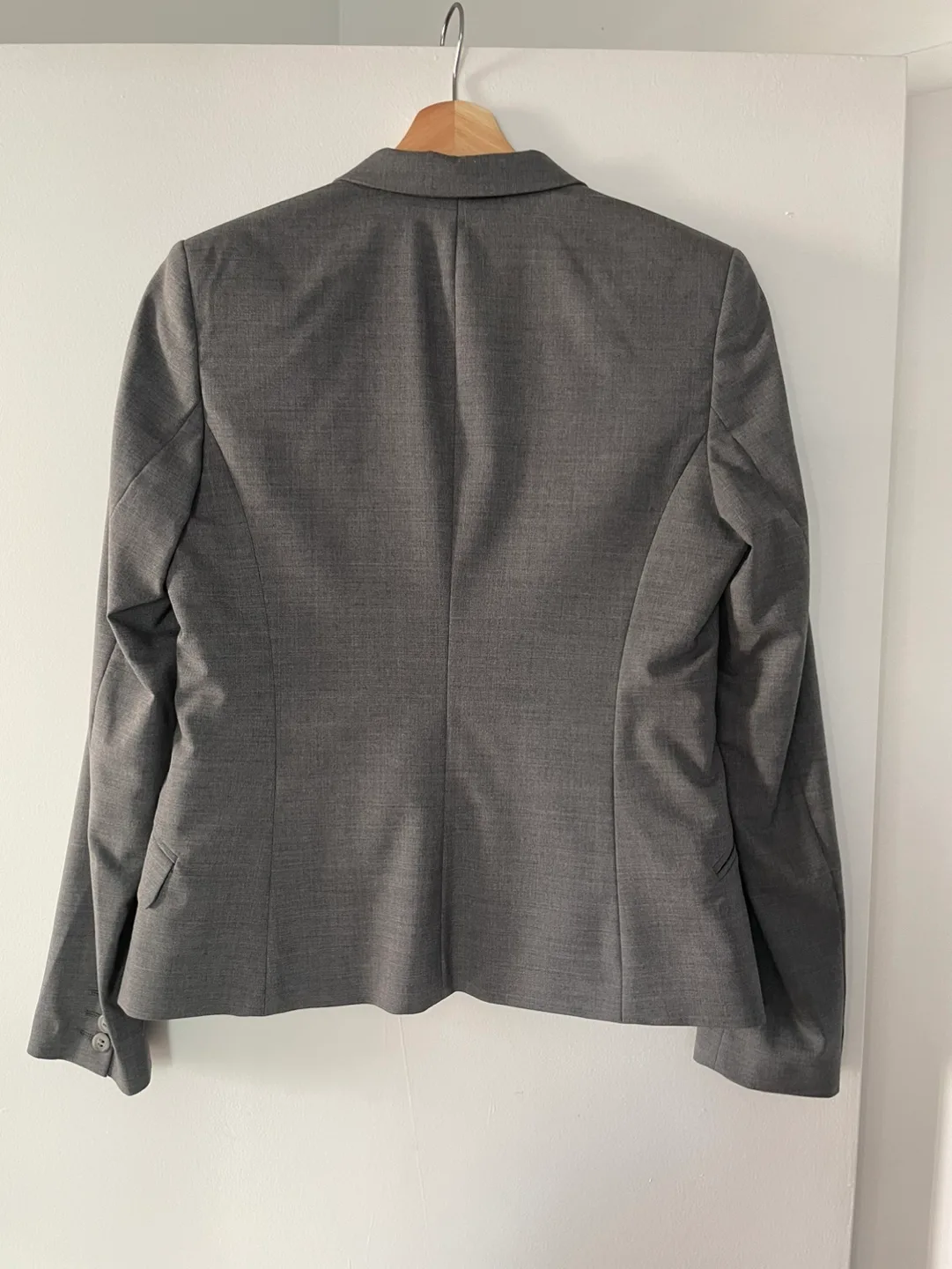 Tiger of Sweden Grey Blazer image indicator(2)