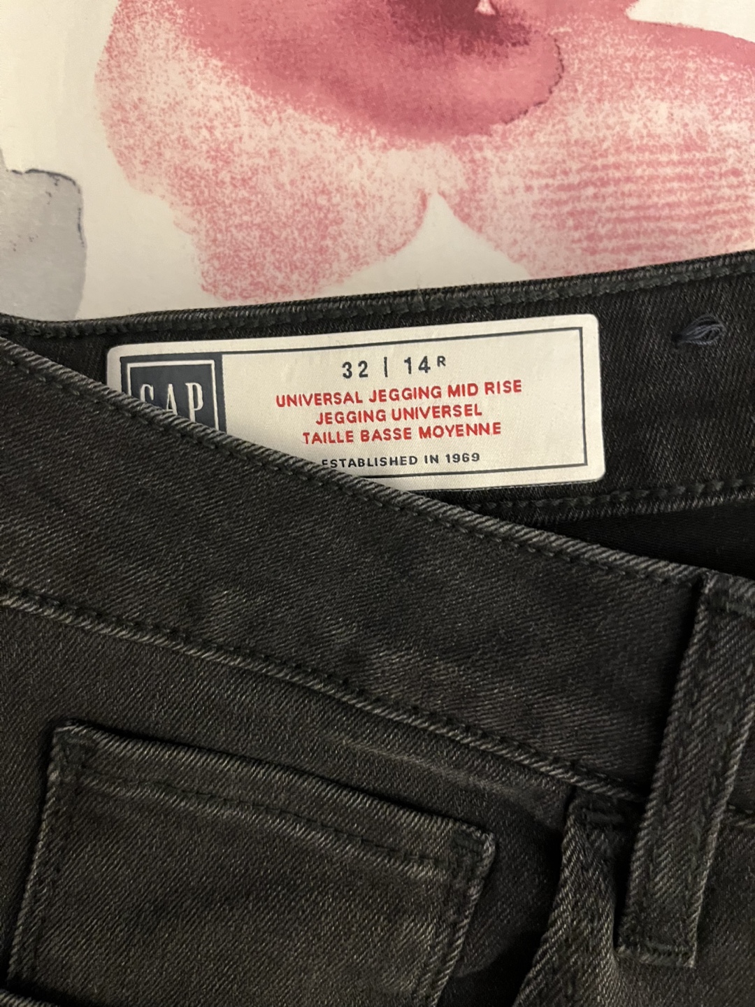 Gap Black Jeggings Size 32