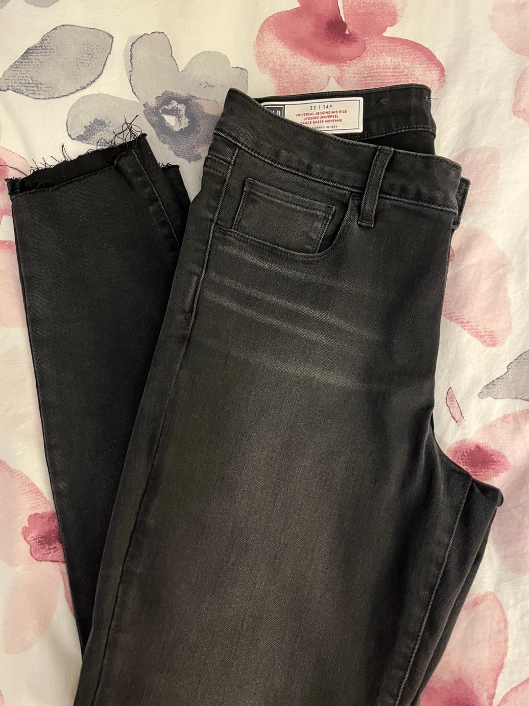 Gap Black Jeggings Size 32 - photo 2