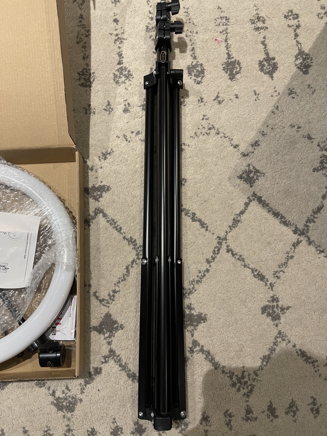 Dimmable LED Ring Light with Tripod - photo 3