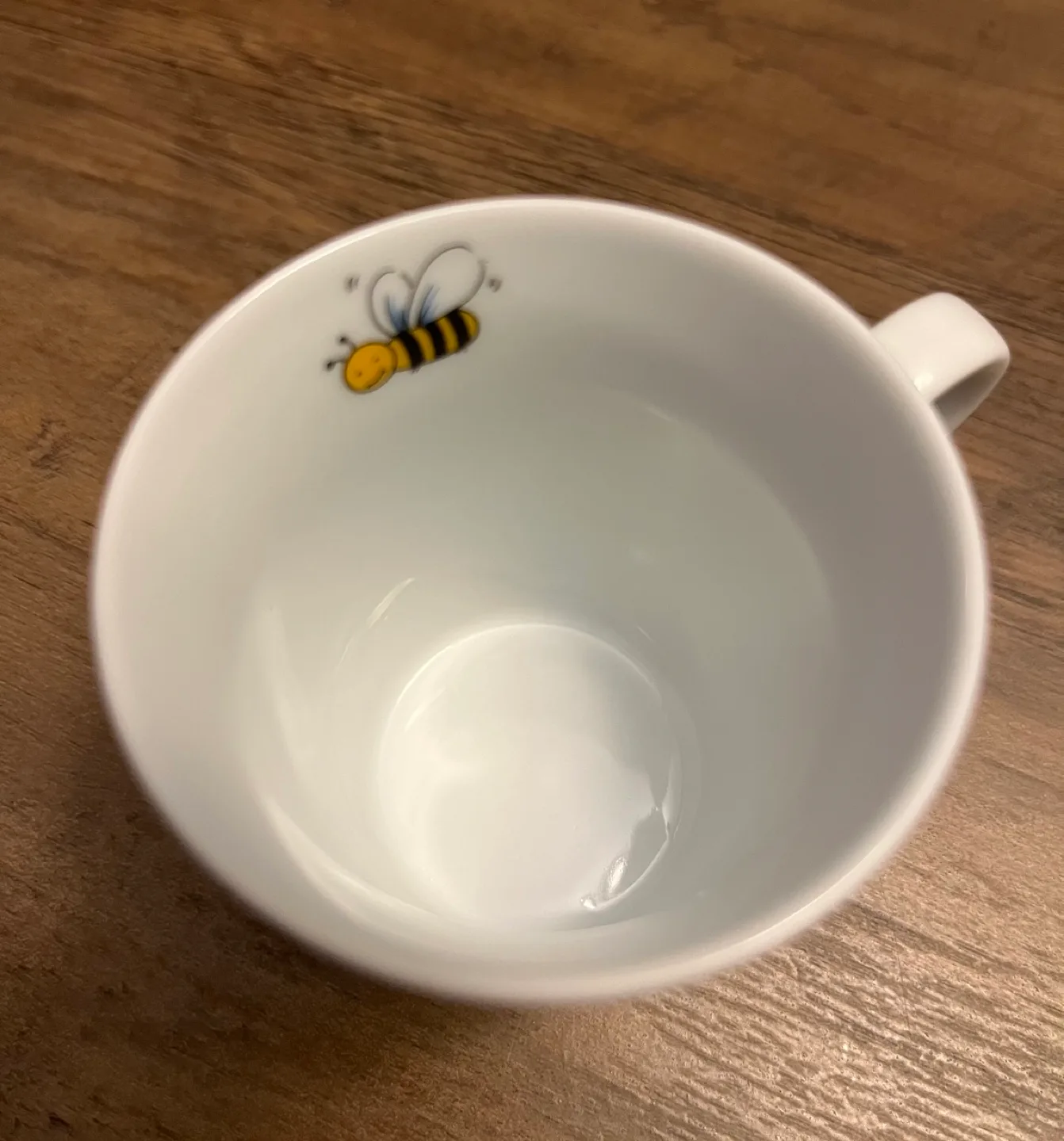 Maxwell & Williams Bee Espresso Mugs. image indicator(3)