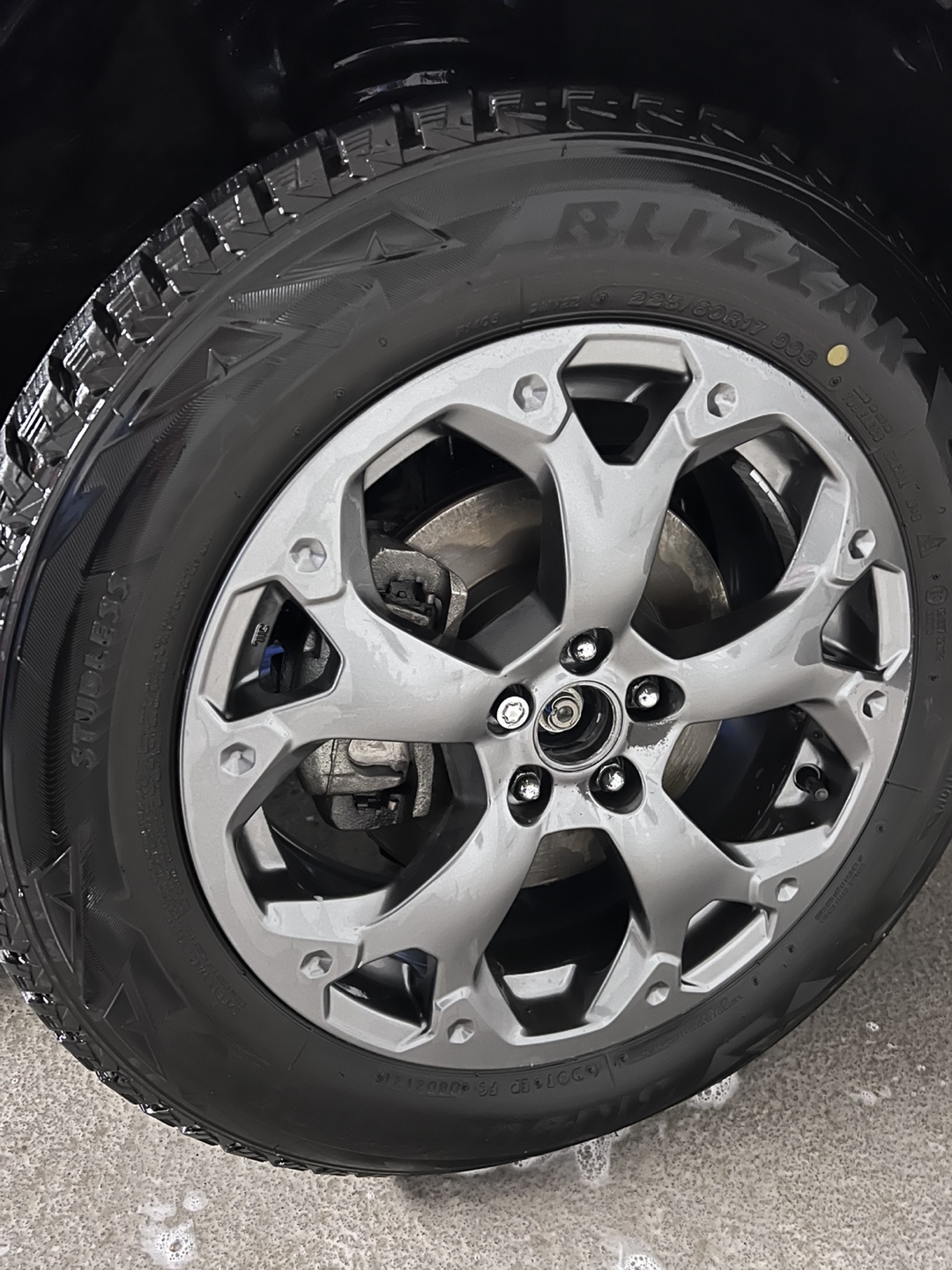 ubaru EOM 17” Titanium Alloy rims /wheels with  winter tire set - photo 5