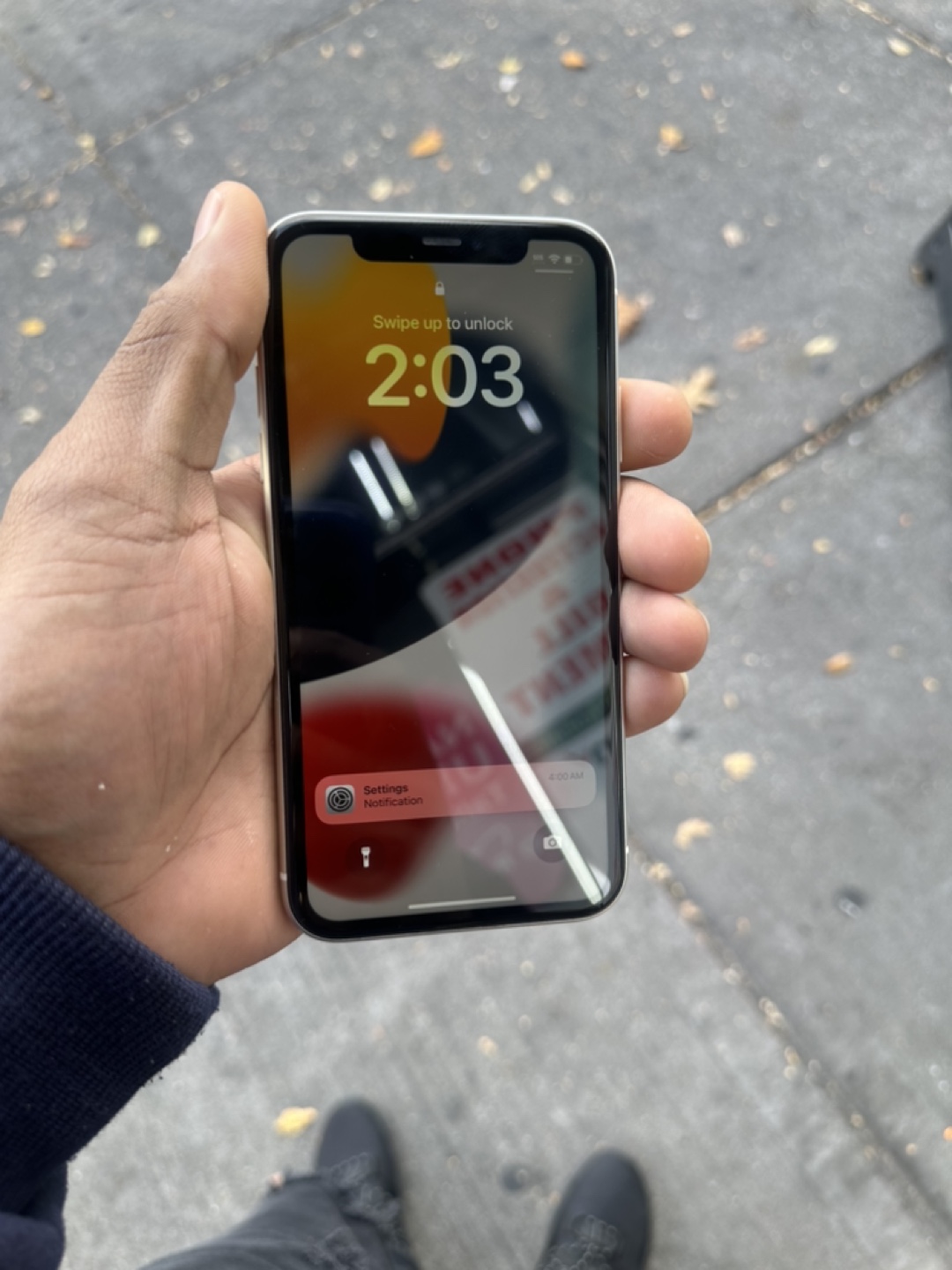 iPhone 11 unlocked - photo 2