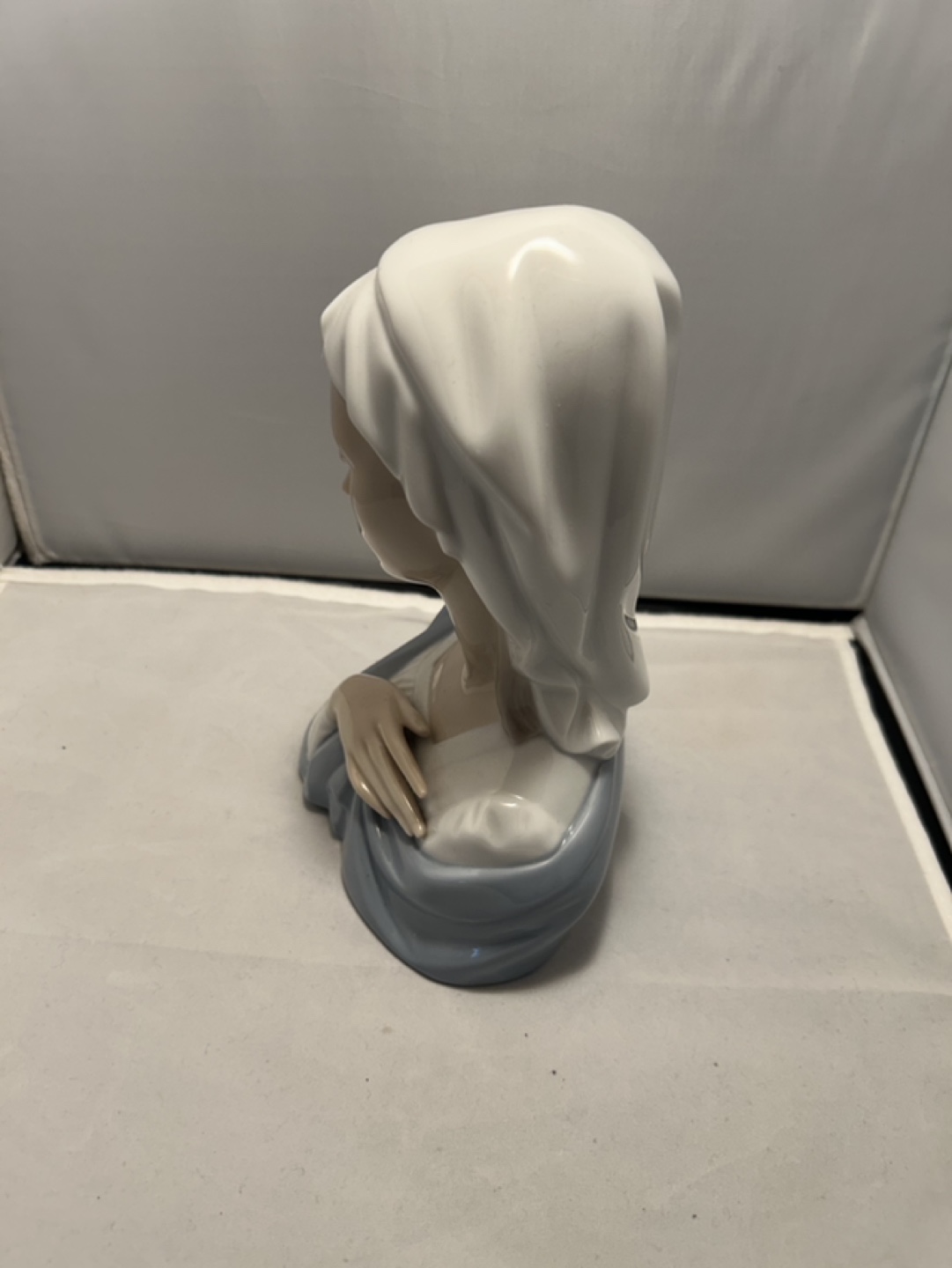 Lladro Virgin Mary Bust - photo 3