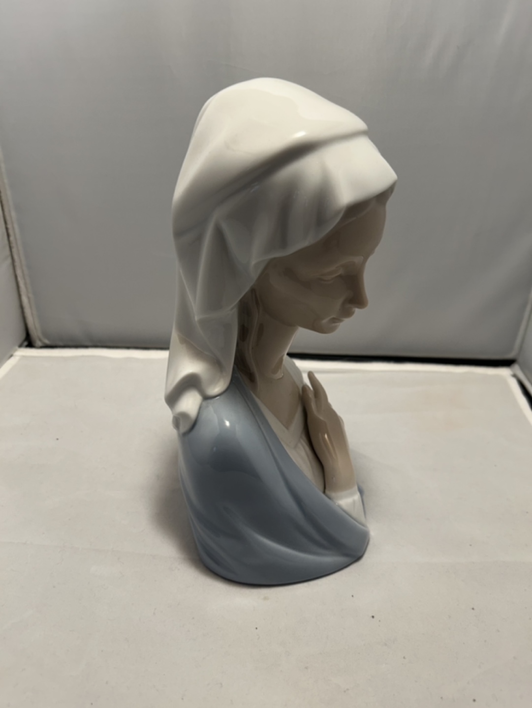 Lladro Virgin Mary Bust - photo 5