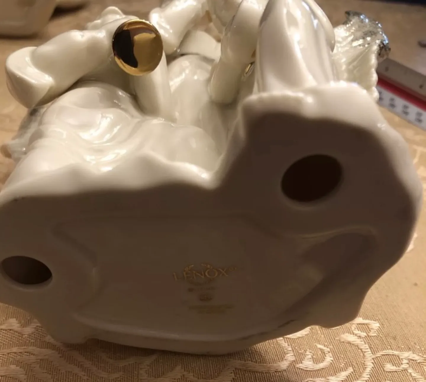 Lenox Angel Figurine image indicator(3)