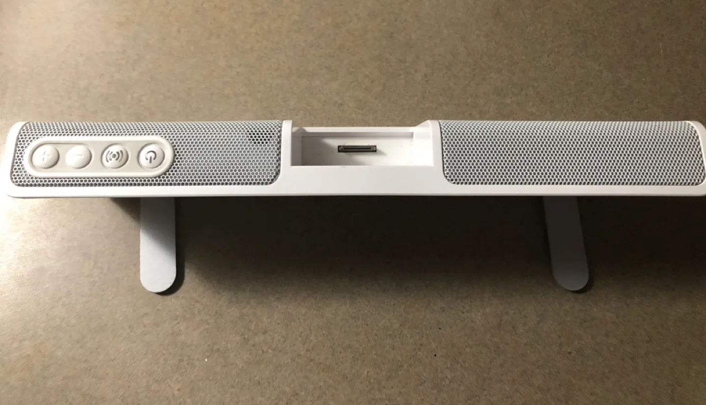 Logitech mm50 Portable Speaker for iPod image indicator(4)