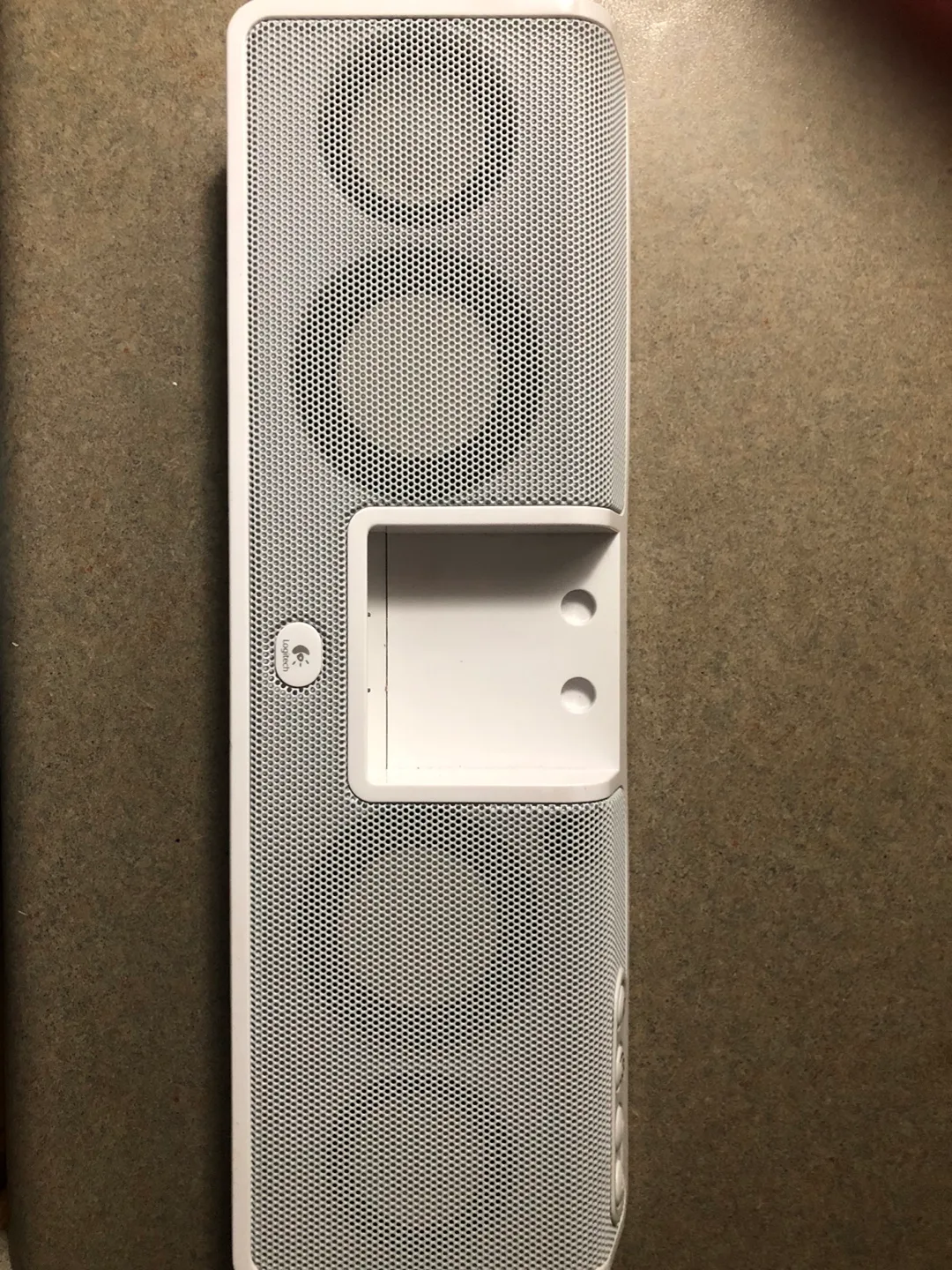 Logitech mm50 Portable Speaker for iPod image indicator(3)