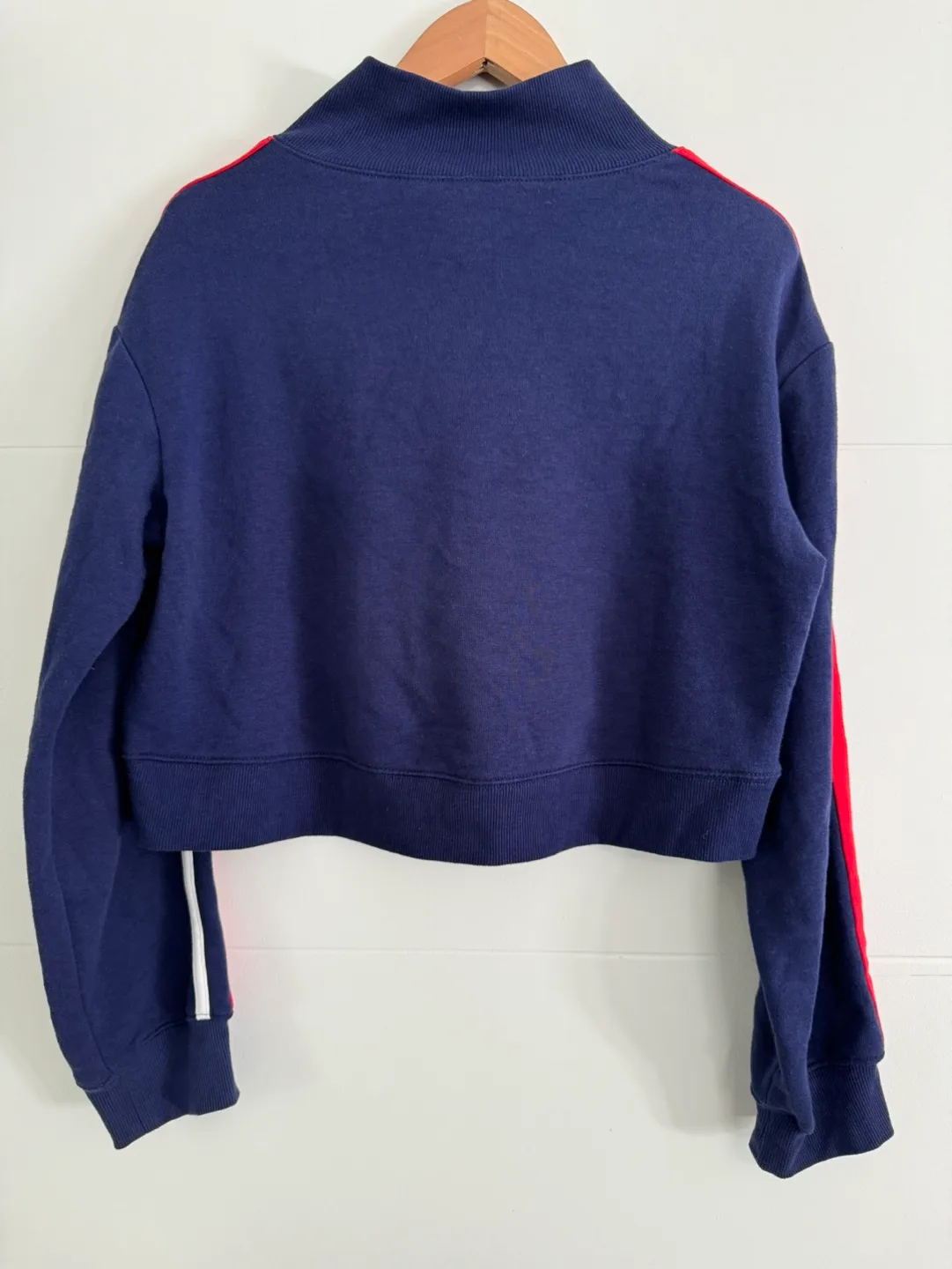 LIKE NEW H&M 1/4 zip sweater with stripes size small image indicator(2)