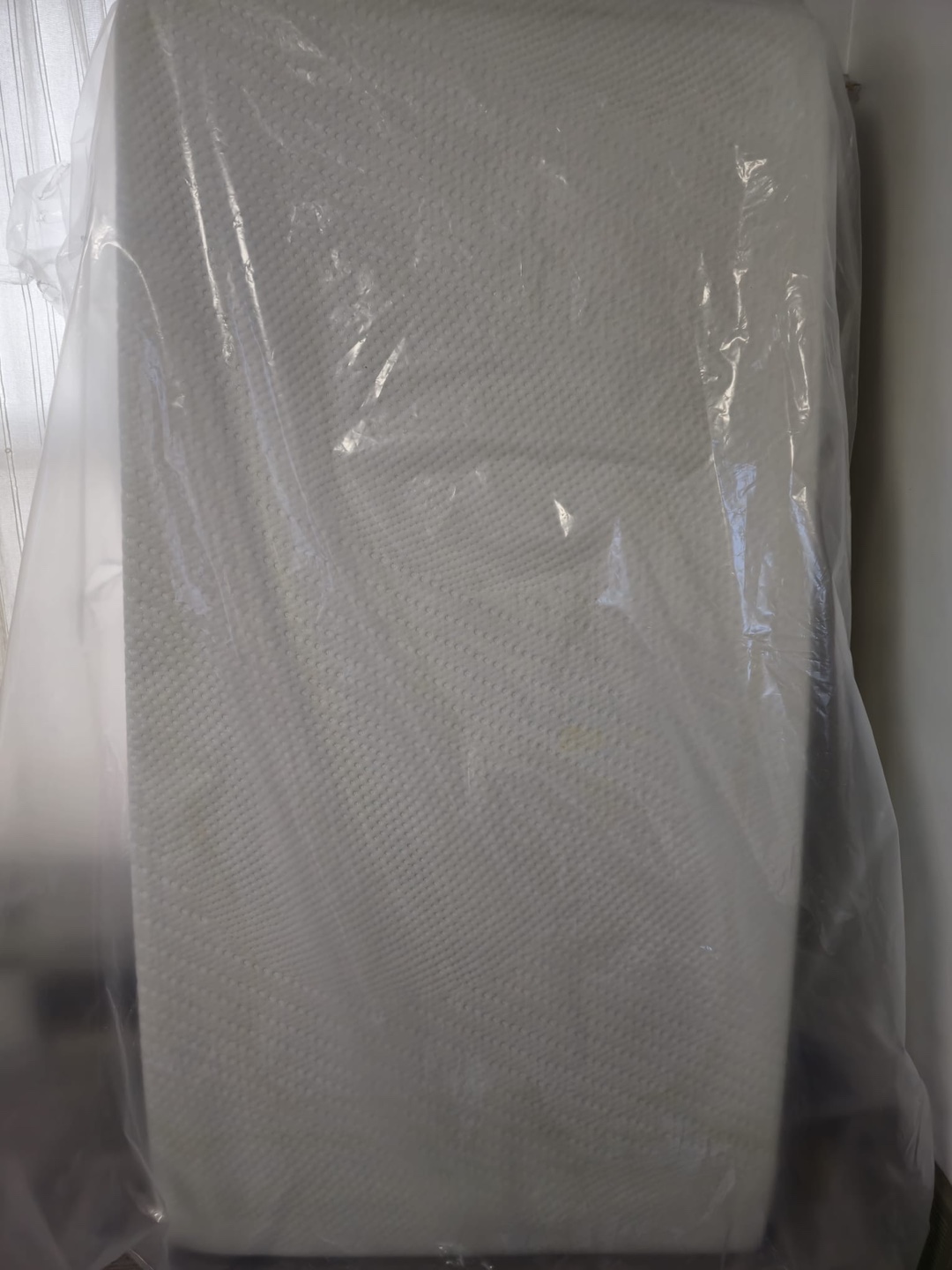 Single size mattress (zinus green tea firm)