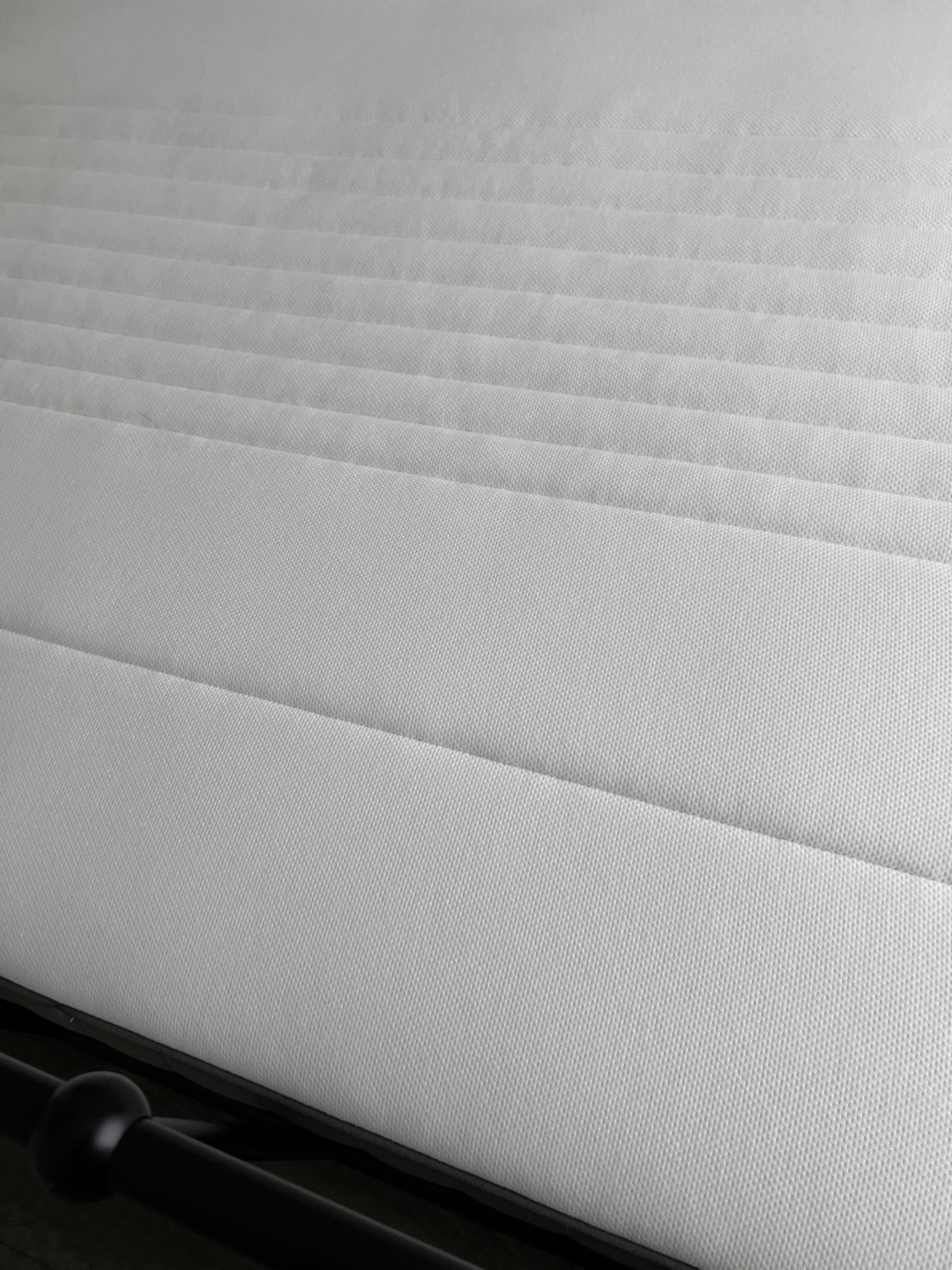 IKEA Haugsvar Queen Mattress - photo 4