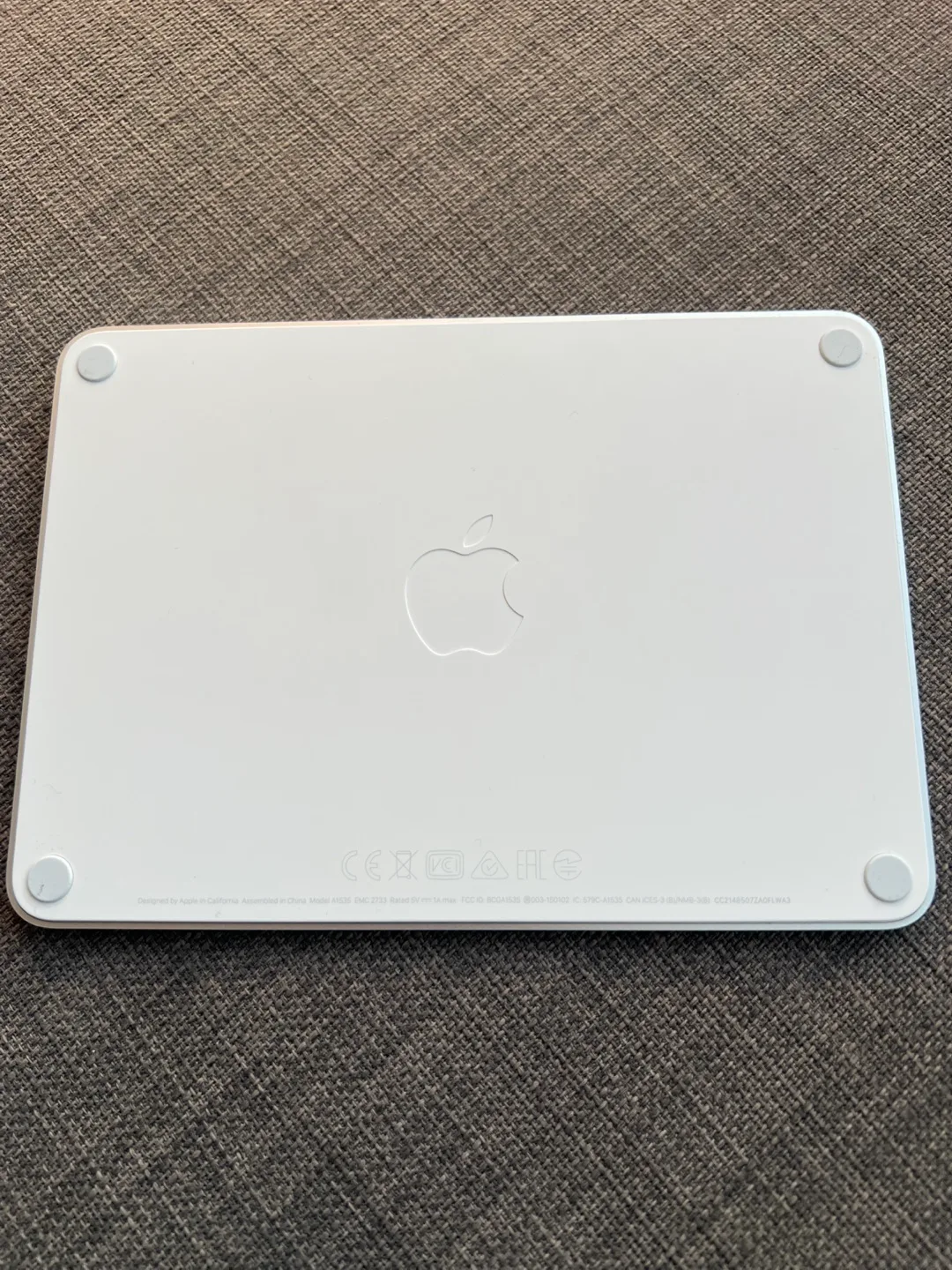 Apple Magic Trackpad - White (Lightning Version) image indicator(4)