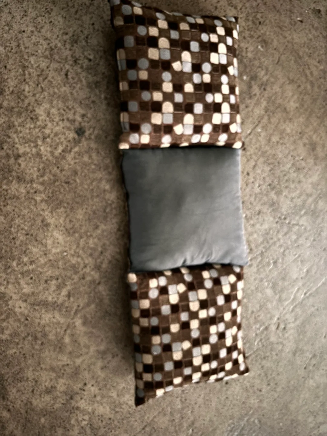 Set of 3 Decorative Pillows cushions thumbnail