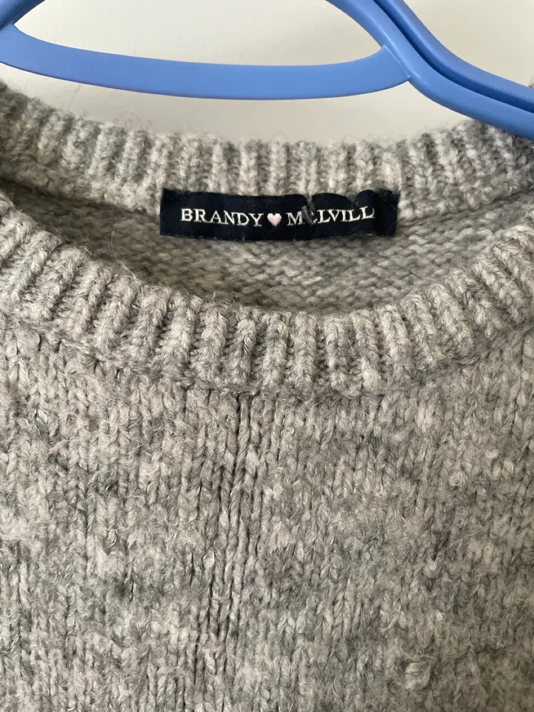 Brandy Melville grey sweater like new image indicator(2)