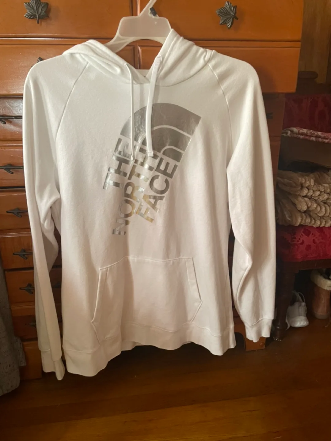 The North Face White Hoodie Size XXL thumbnail