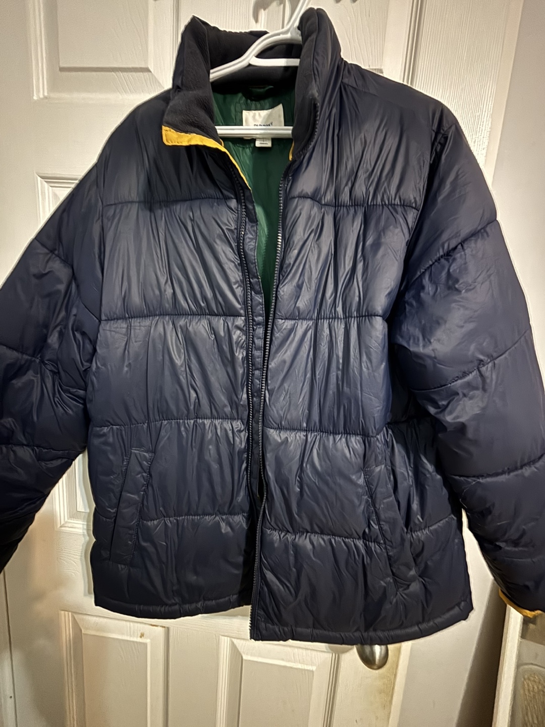 Old Navy Women’s Puffer Jacket (Sizes L & M) & Negotiable price - photo 4