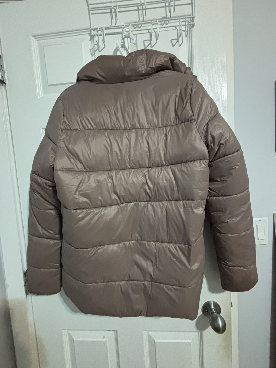 Old Navy Women’s Puffer Jacket (Sizes L & M) & Negotiable price - photo 2
