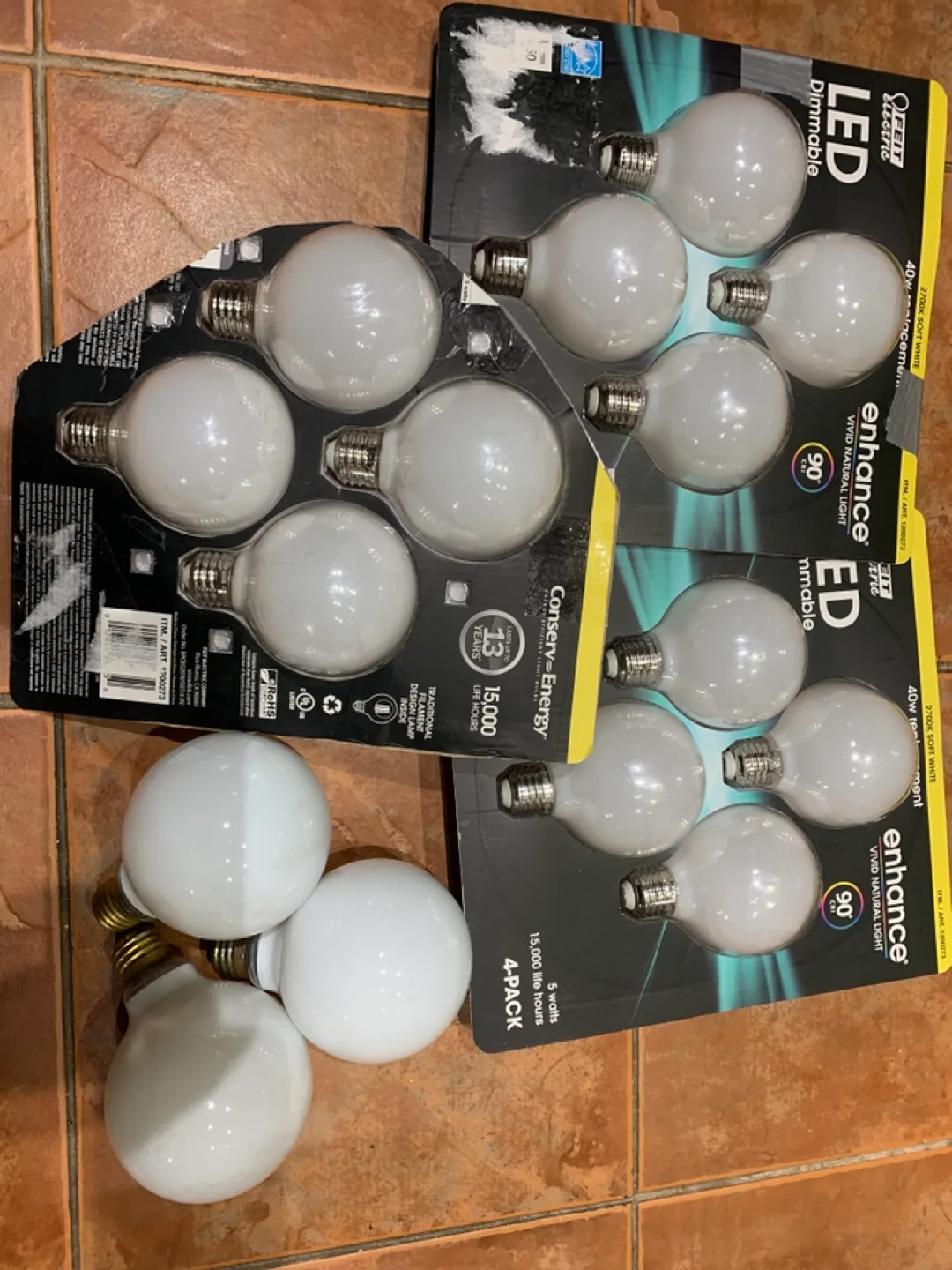 3 NEW Packages of 4 Feit globe light bulbs image indicator(2)