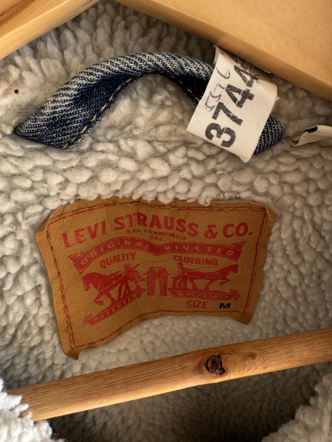 Levi's Sherpa Denim Jacket - photo 2