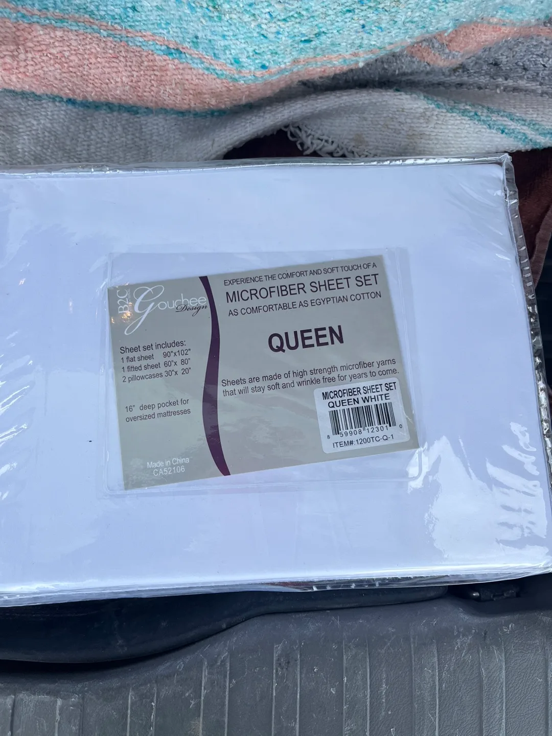 Gouchee Design Queen White Microfiber Sheet Set image indicator(3)