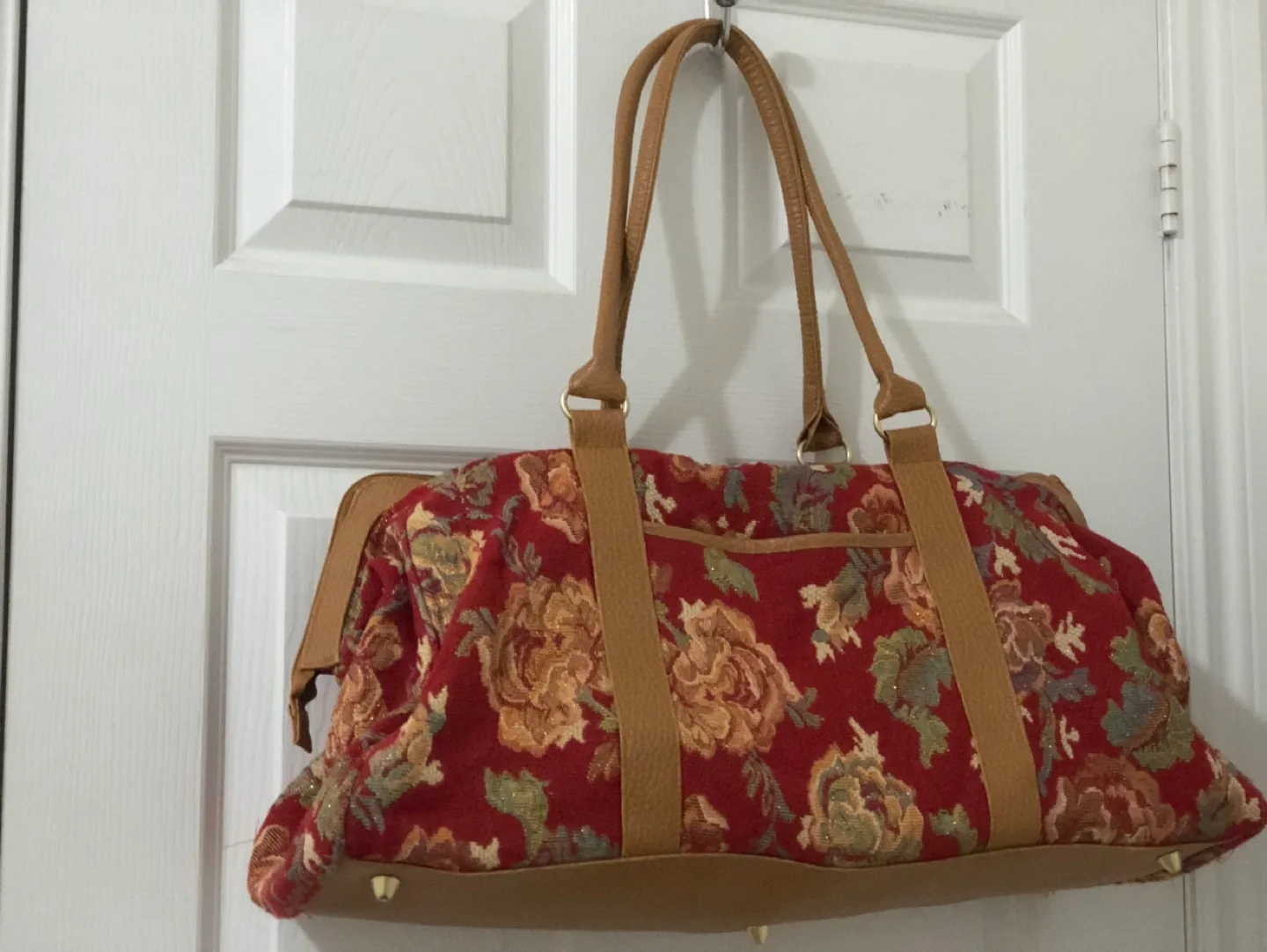 AVON Vintage Floral Tapestry Weekender Bag image indicator(3)