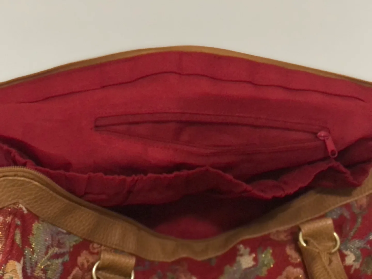 AVON Vintage Floral Tapestry Weekender Bag image indicator(6)