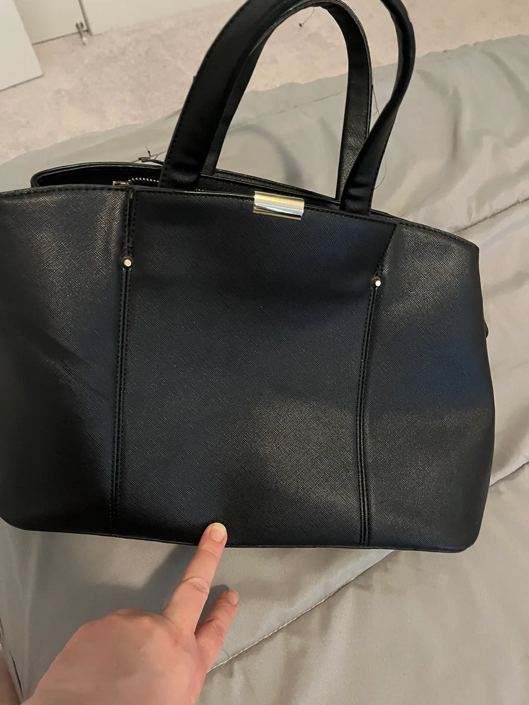Black Handbag thumbnail