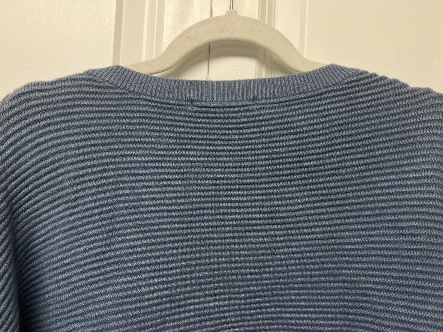 L.Wrays Farm Blue and Black Sweater - photo 4