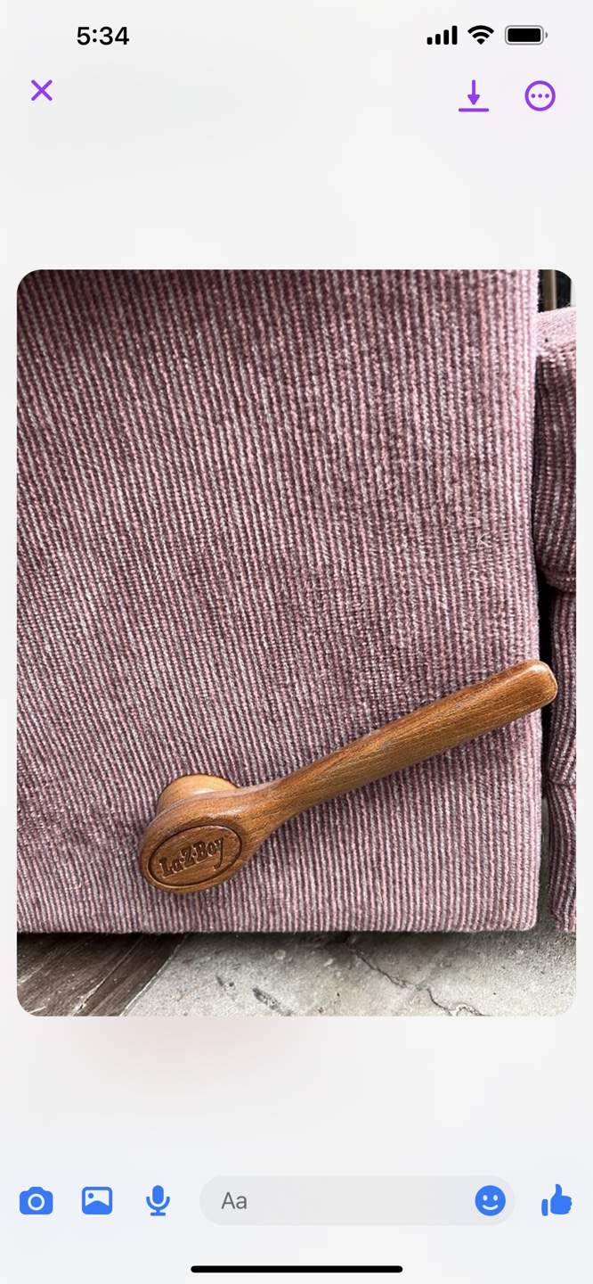 La-Z-Boy Recliner - photo 3