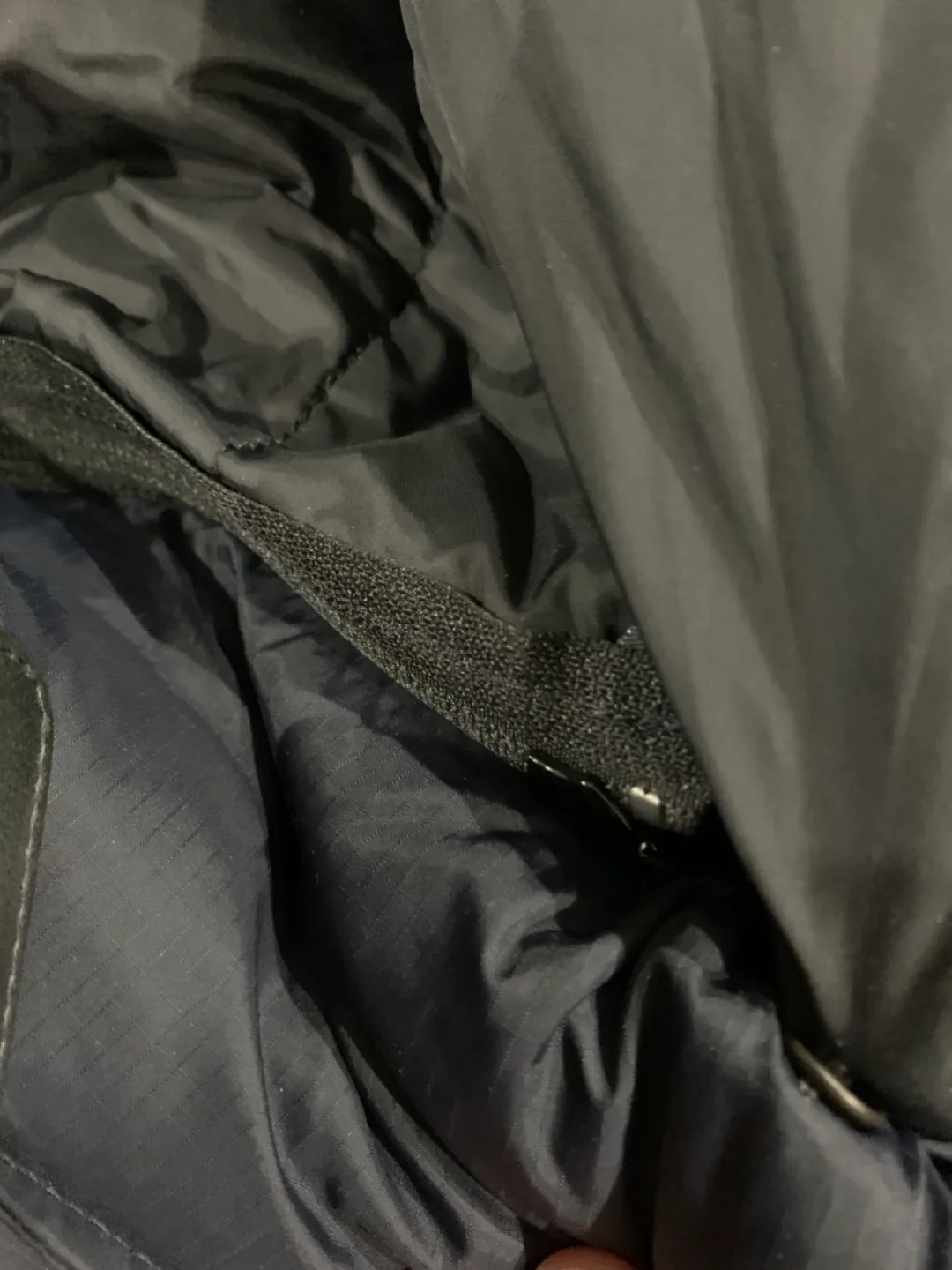 Canada Goose Men's Jacket image indicator(3)