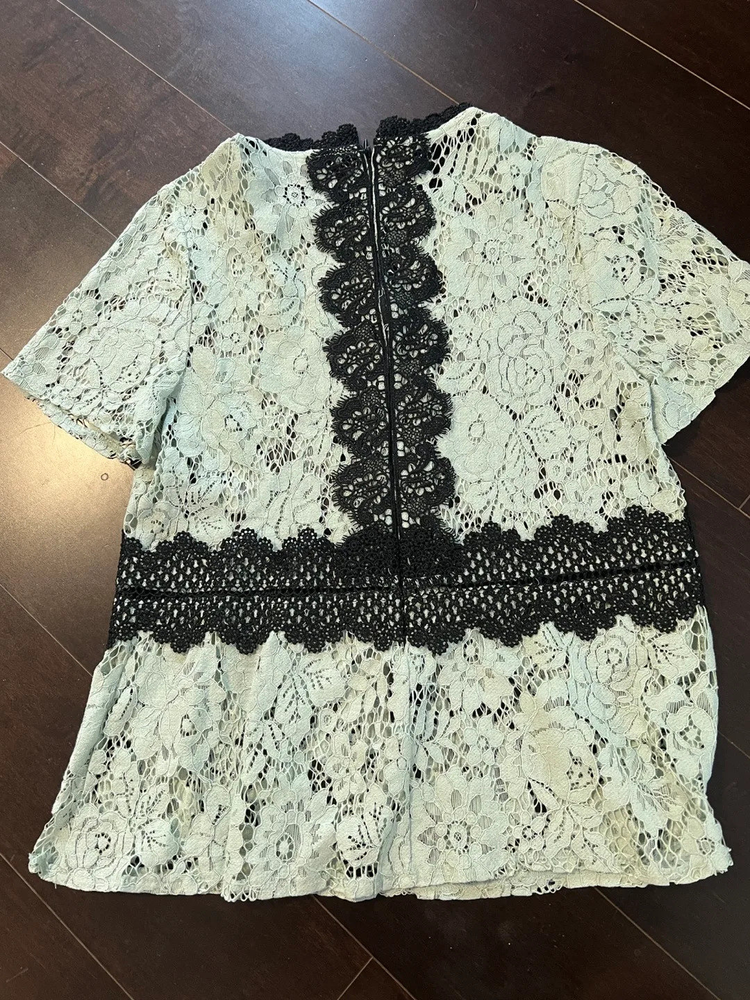 Zara green and black Lace Top image indicator(3)