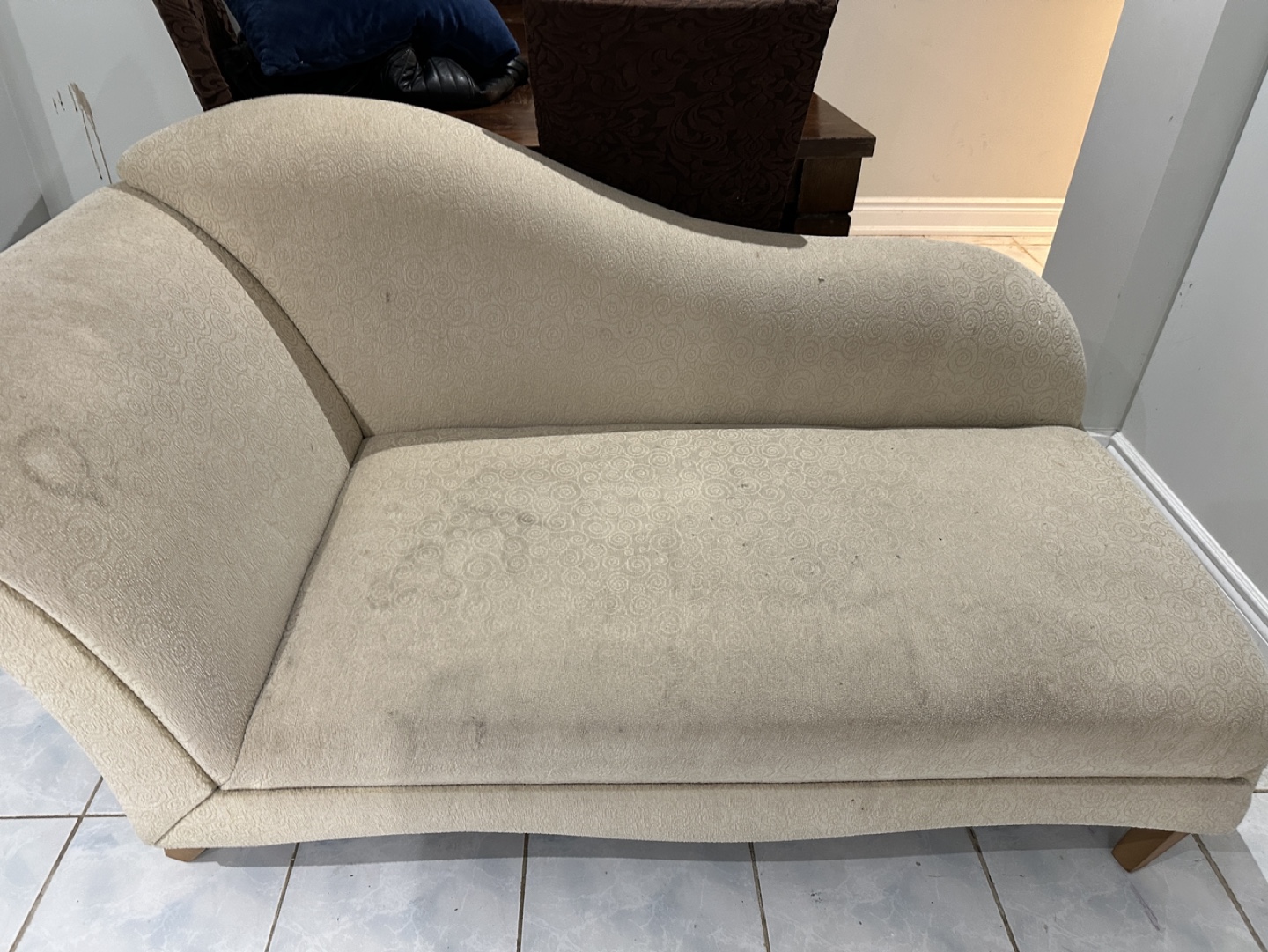 White Chaise Lounge