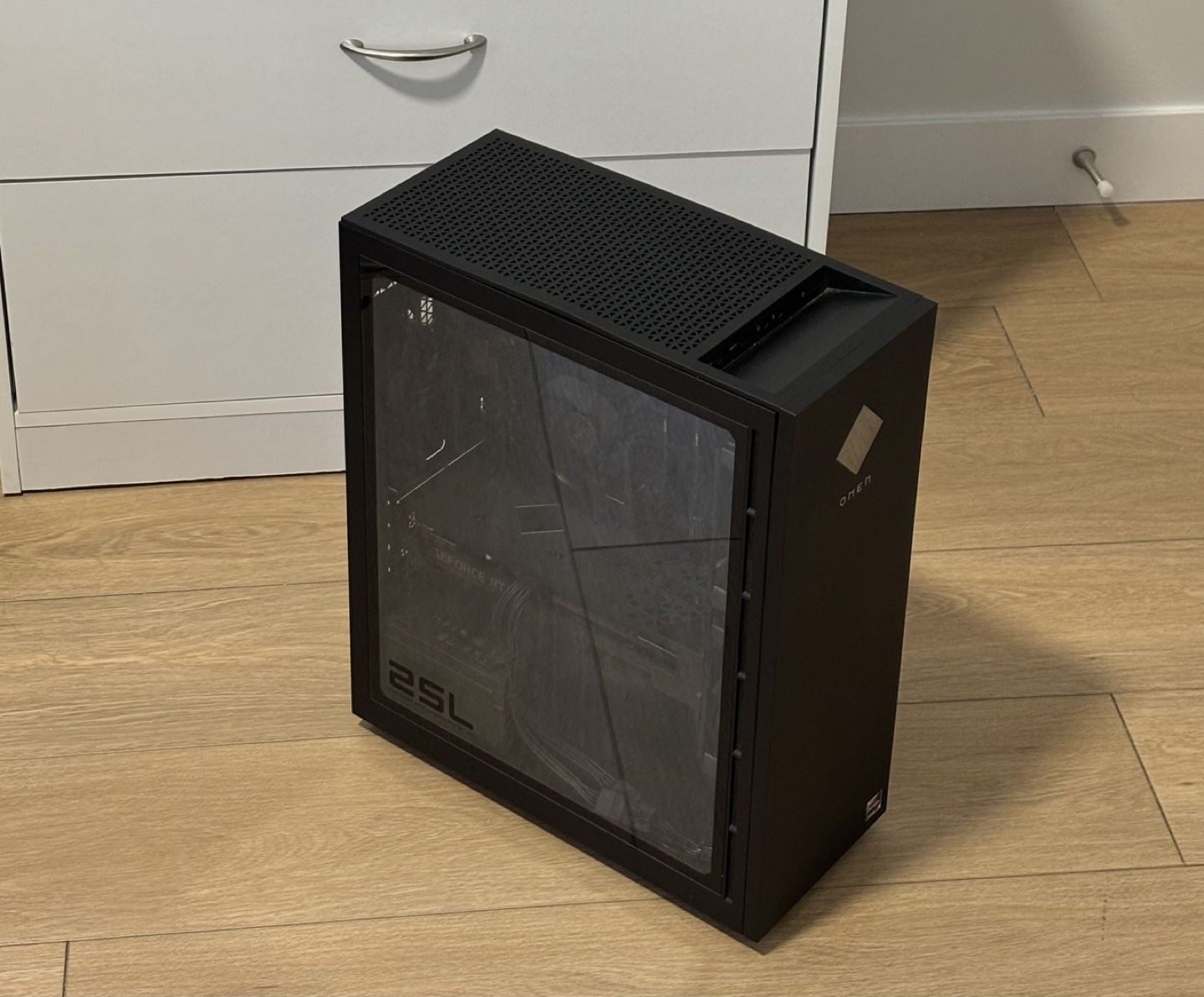 HP OMEN 25L Desktop Gaming PC