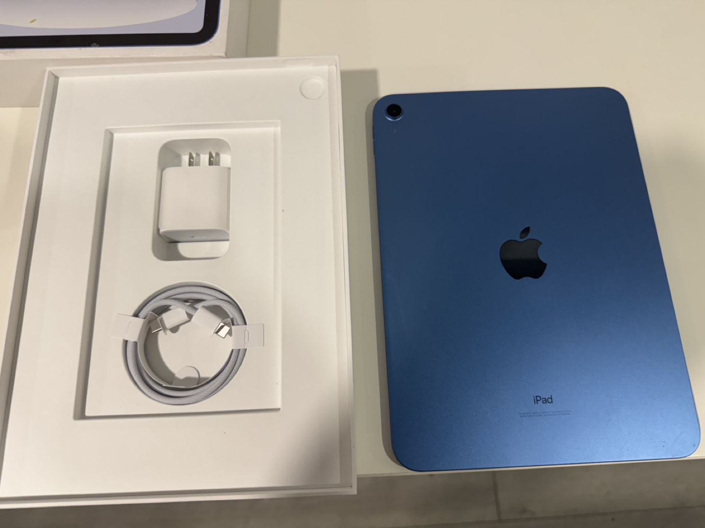 iPad 10th Generation  64gb Space Grey
