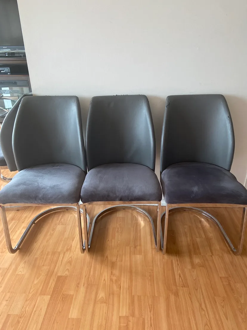 Set of 6 Dining Chairs image indicator(2)