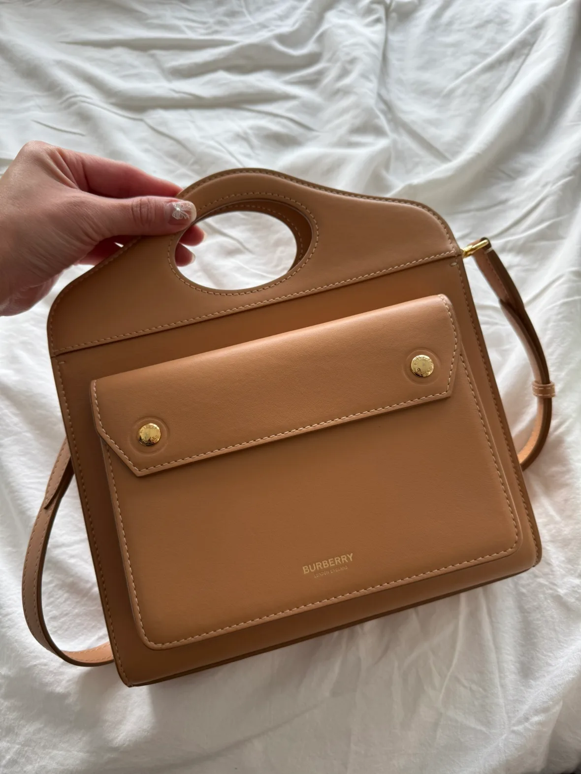 Burberry Warm Sand Pocket Bag Slt (org 2990) image indicator(5)