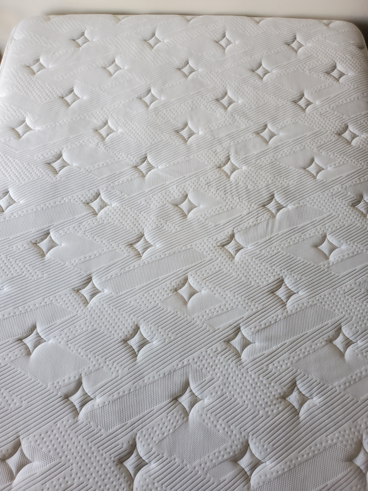Queen Mattress & Box Spring Set - photo 3