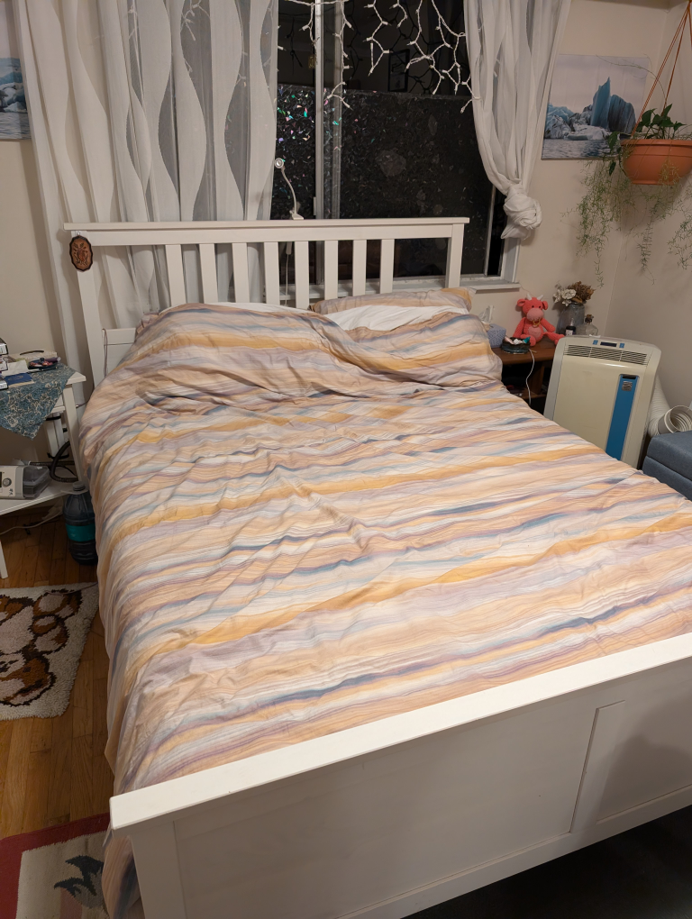 Solid pine bedframe - Queen (with slats and side table) - photo 2