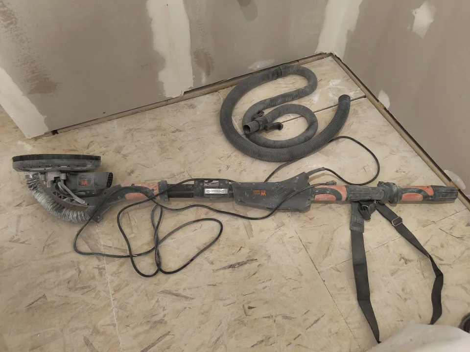 WEN 5 Amp Corded Drywall Sander 15 ft. Hose thumbnail