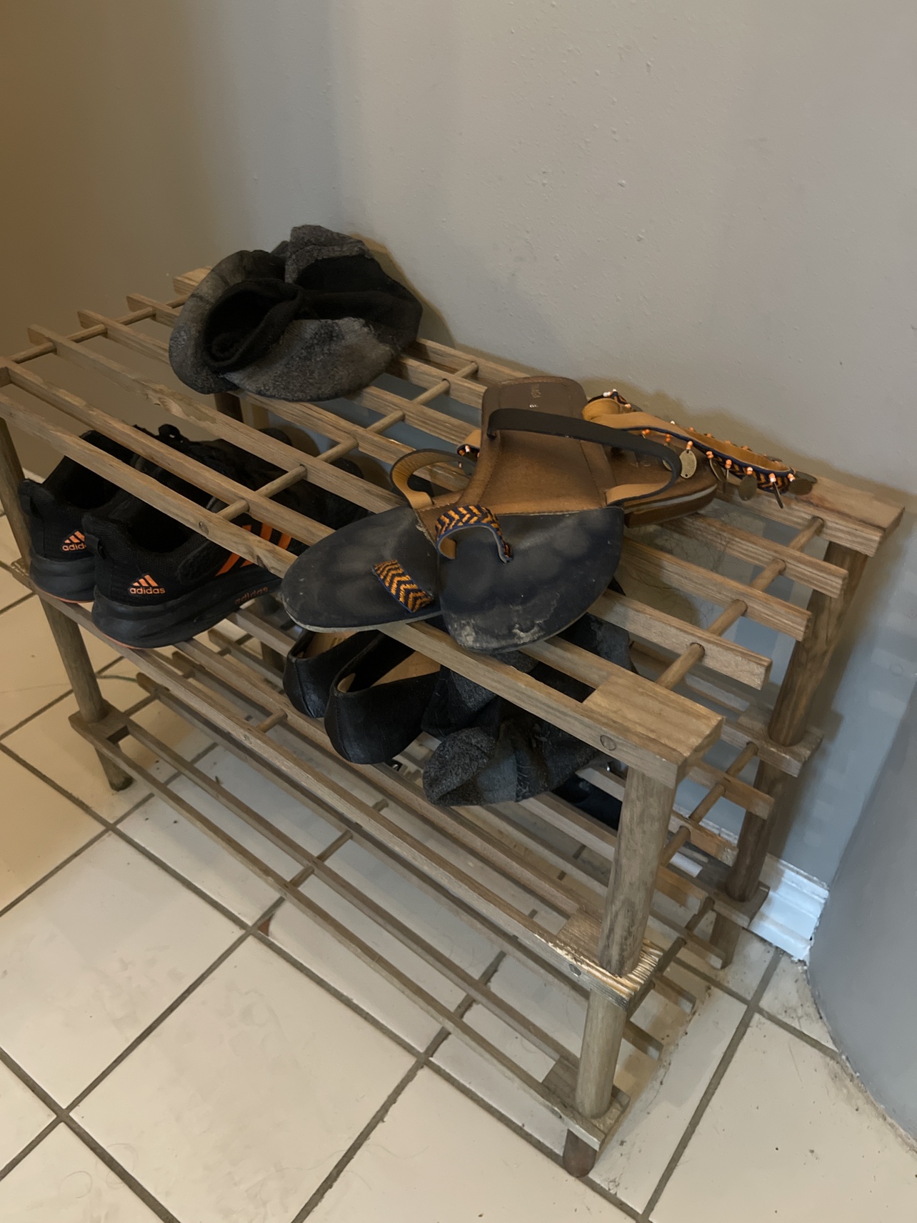 Wooden Shoe Rack - photo 2