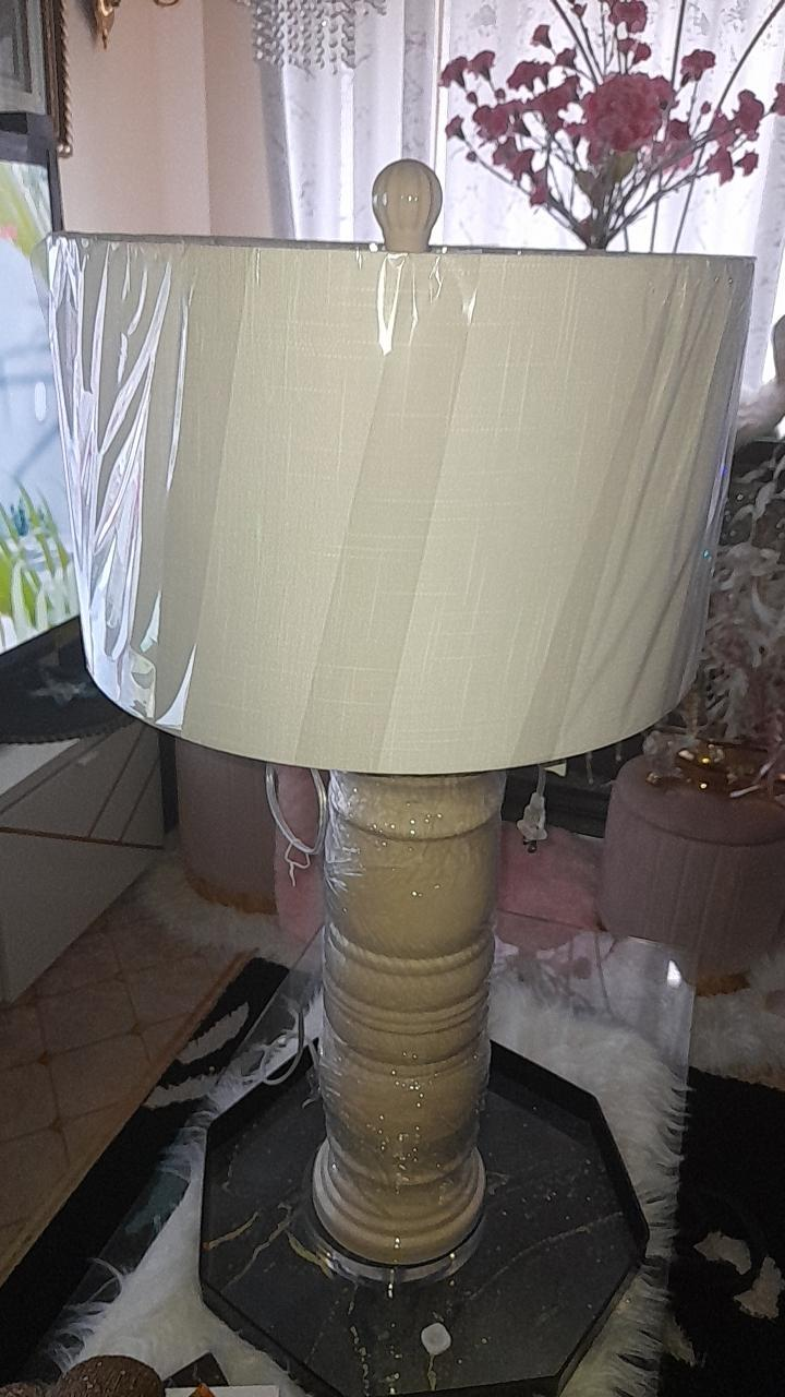 Table Lamp with White Shade - photo 5