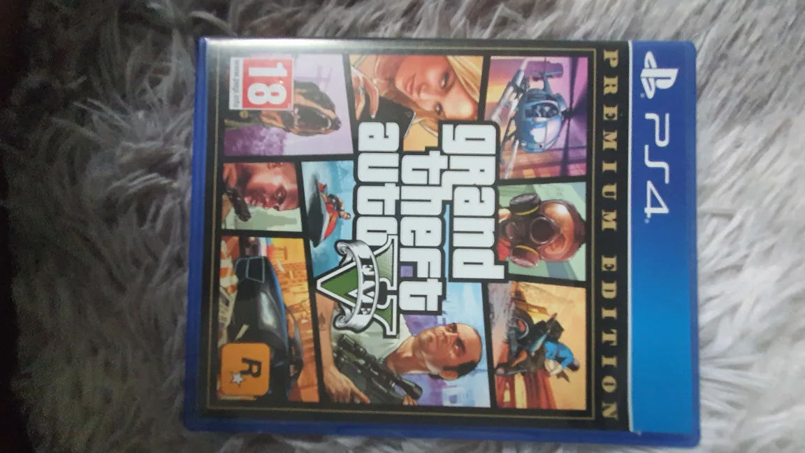 Grand Theft Auto V Premium Edition PS4 thumbnail