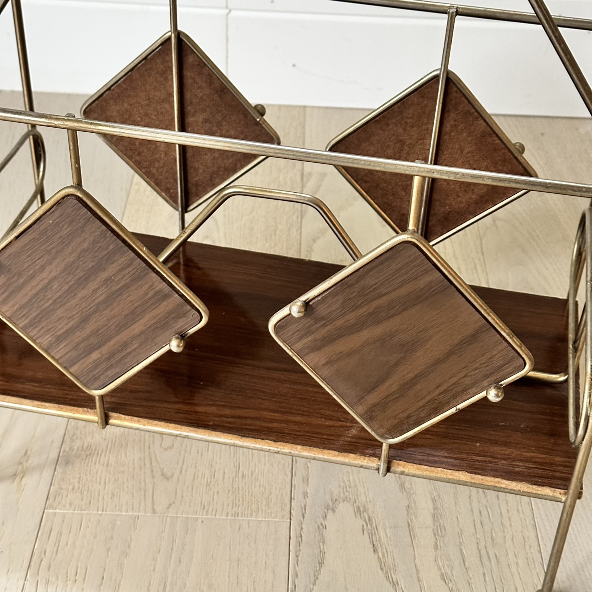 Mid-Century Modern Magazine Rack - photo 4