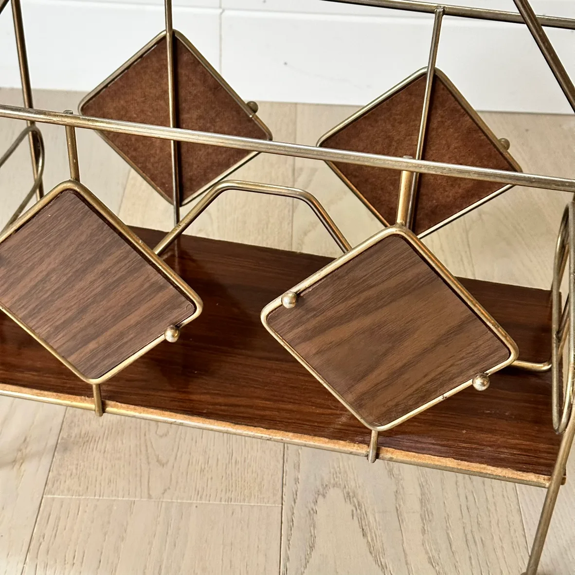 Mid-Century Modern Magazine Rack image indicator(4)