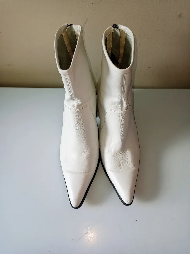 LikeNew~Genuine Leather Shoes size 7 image indicator(2)