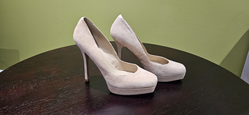 Aldo Beige Suede Platform Heels - Size 10 - photo 2
